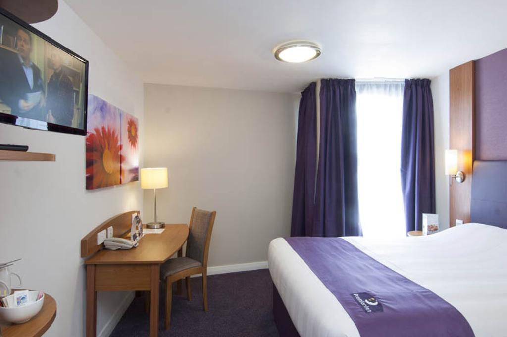 Premier Inn Swindon Central Rom bilde