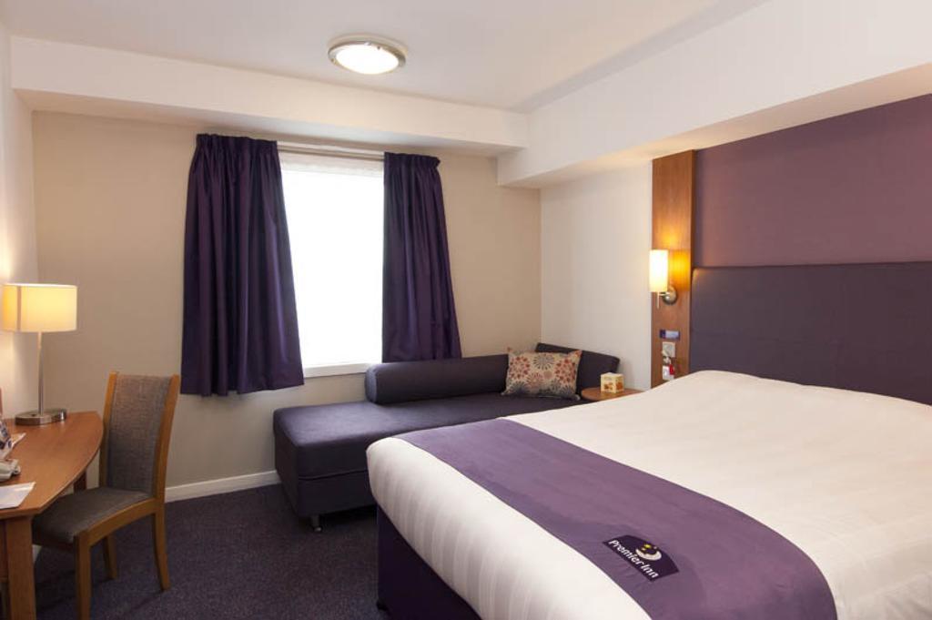 Premier Inn Swindon Central Rom bilde