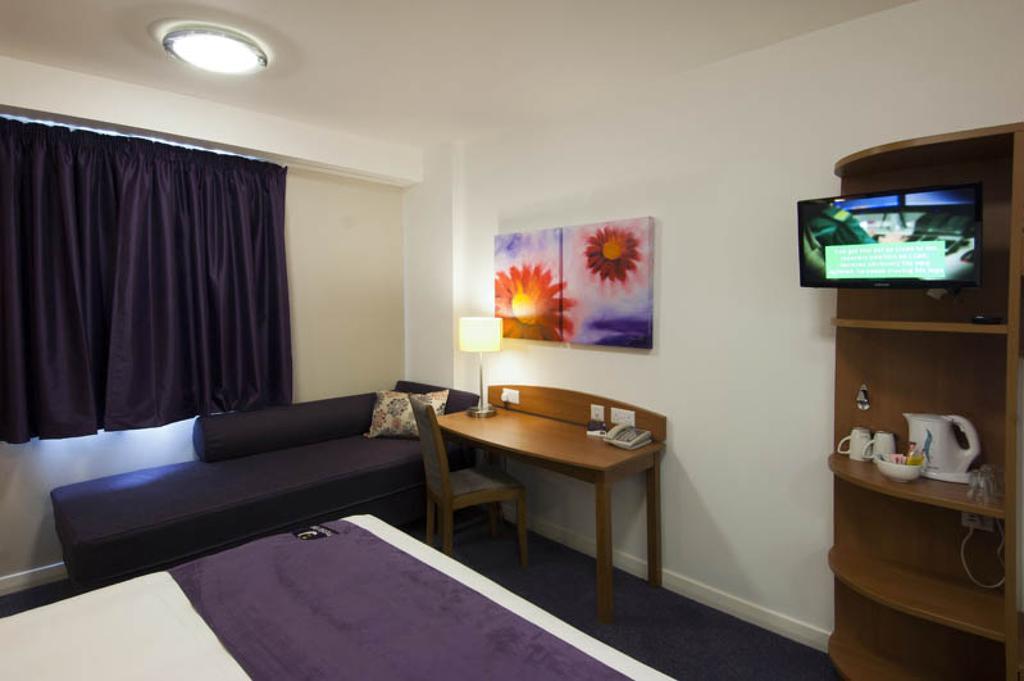 Premier Inn Swindon Central Rom bilde