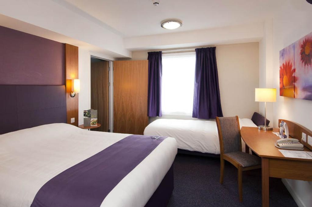 Premier Inn Swindon Central Rom bilde